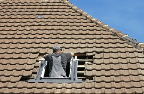 Pose de velux - Villy-le-Pelloux